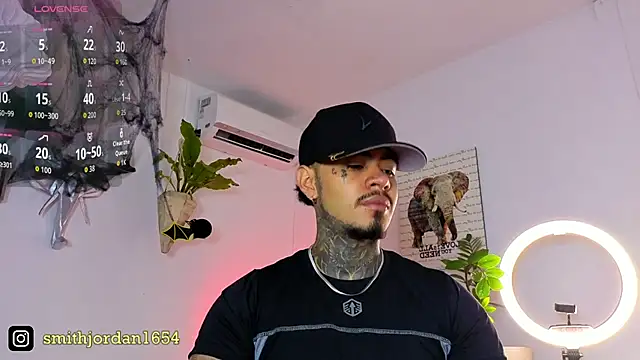 JordanSmiith  online show from November 3, 2025, 8:45 pm