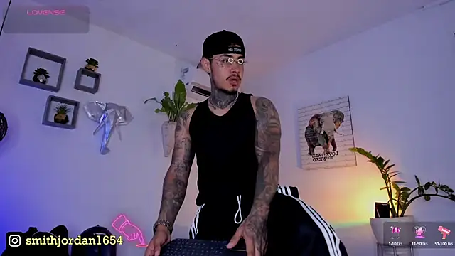 JordanSmiith  online show from March 21, 2025, 9:12 pm