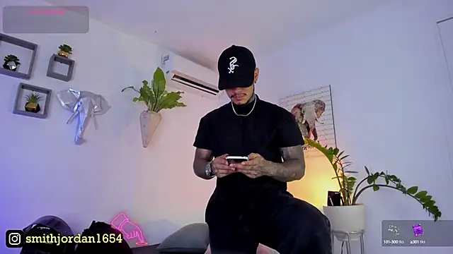 JordanSmiith  online show from March 22, 2025, 8:48 pm