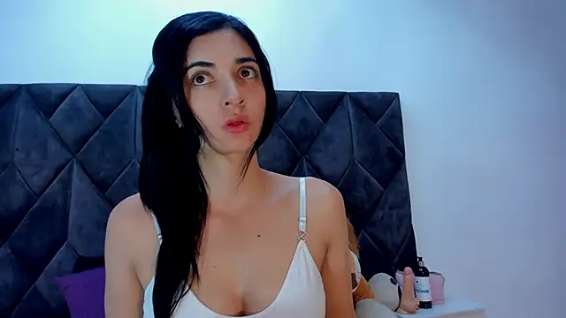 Linisprincehot69 online show from February 7, 2025, 8:31 pm