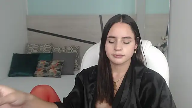 heidy hoiss online show from February 8, 2025, 11:24 pm