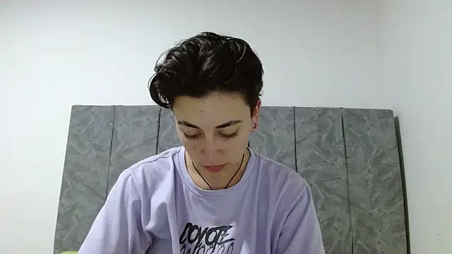 linda 33 online show from September 15, 2025, 12:22 am