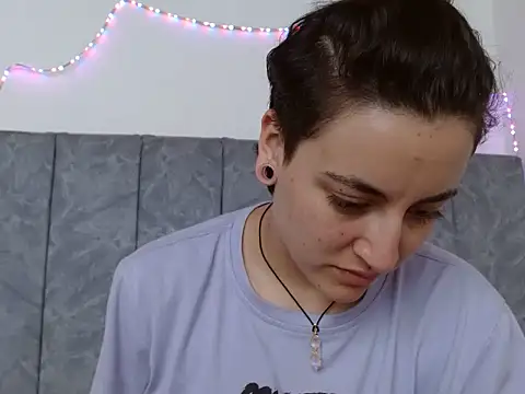 linda 33 online show from September 15, 2025, 4:51 pm