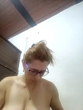 Snapshot of mademonsexy chatting on October 26, 2025, 8:20 pm mademonsexy online show from October 26, 2025, 8:20 pm