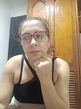 Snapshot of mademonsexy chatting on July 1, 2026, 4:02 am mademonsexy online show from July 1, 2026, 4:02 am
