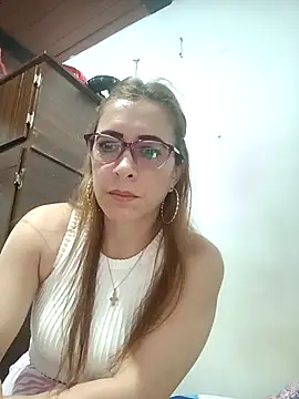 Snapshot of mademonsexy chatting on November 23, 2025, 2:32 am mademonsexy online show from November 23, 2025, 2:32 am