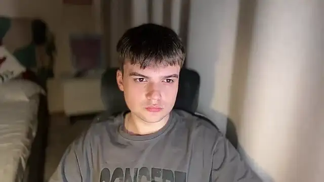 superfluboy  online show from November 9, 2025, 2:10 pm