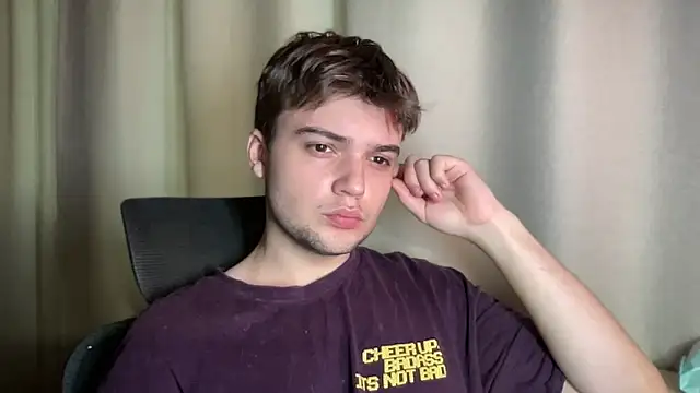 superfluboy  online show from December 3, 2025, 9:31 am