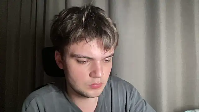 superfluboy  online show from October 29, 2025, 9:36 pm