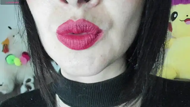 queen fetish online show from March 11, 2025, 9:04 pm