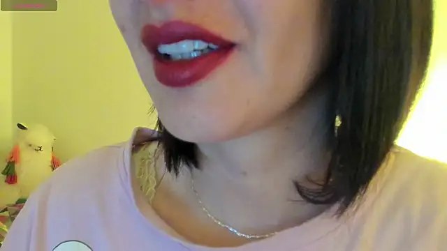 queen fetish online show from September 18, 2025, 10:18 am