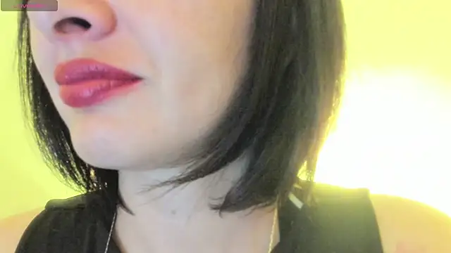 queen fetish online show from September 12, 2025, 10:15 am