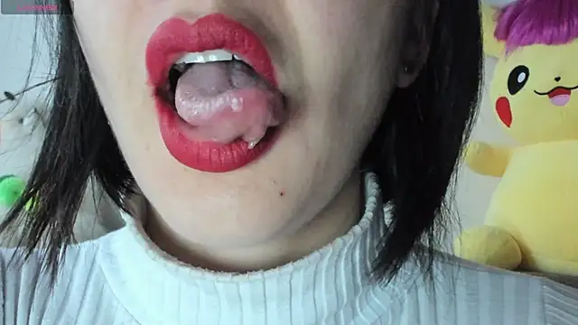 queen fetish online show from March 14, 2025, 11:45 am