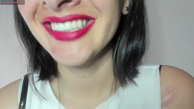 queen fetish online show from January 15, 2026, 2:09 pm