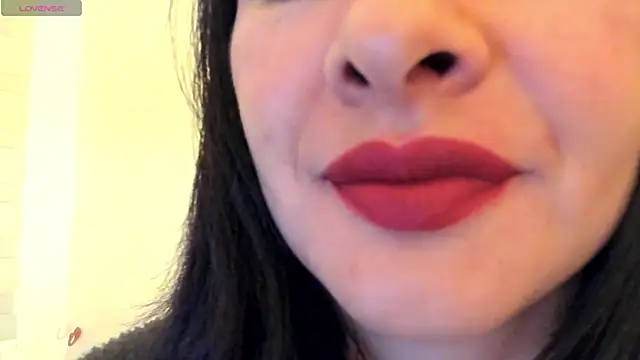 queen fetish online show from September 29, 2025, 10:22 am