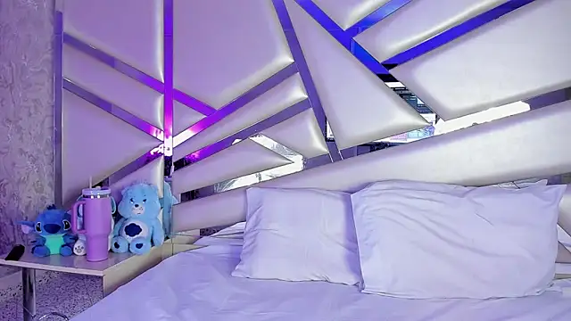 Miia002 online show from September 22, 2025, 5:13 am