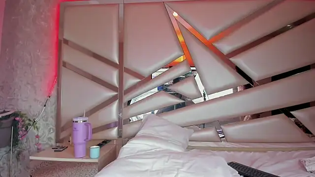 Miia002 online show from March 3, 2025, 7:03 am