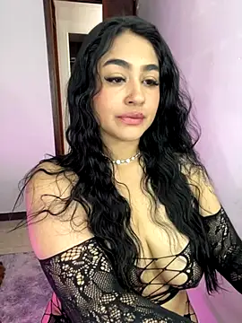 Charlotte cutee18 online show from September 11, 2025, 10:21 pm