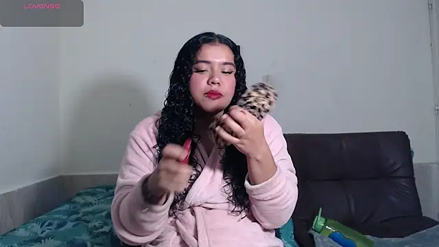 agata 22 online show from December 18, 2025, 4:28 am