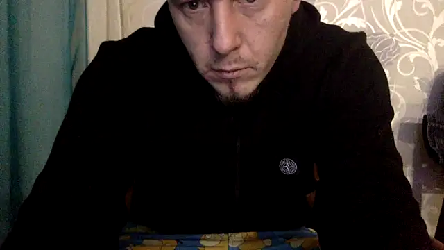 Snapshot of KristiDan chatting on December 21, 2025, 3:19 am KristiDan online show from December 21, 2025, 3:19 am