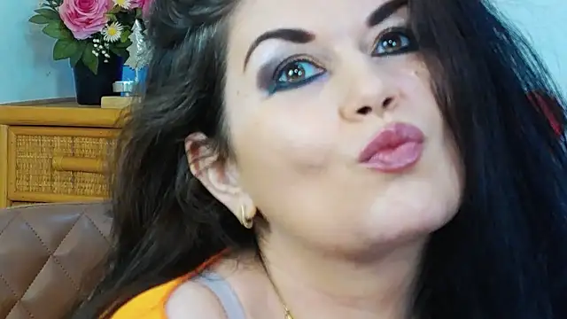 Snapshot of EllenGrace chatting on February 17, 2026, 8:22 am EllenGrace online show from February 17, 2026, 8:22 am