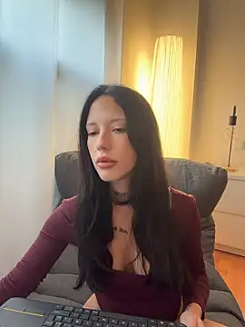 BellaGiaxx online show from January 13, 2026, 3:05 pm