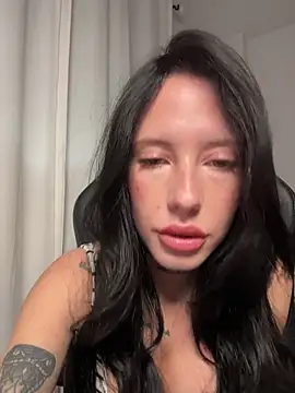 BellaGiaxx online show from December 2, 2025, 10:50 am