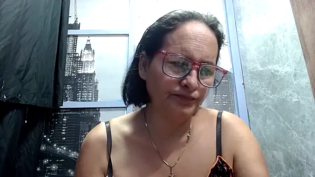 Nastylatinaxxx online show from November 12, 2025, 11:36 am