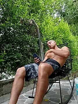 sebasxx97 online show from September 12, 2025, 9:36 pm