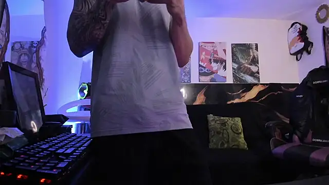 Snapshot of Sisoyalejo420 chatting on December 17, 2025, 3:50 pm Sisoyalejo420 online show from December 17, 2025, 3:50 pm