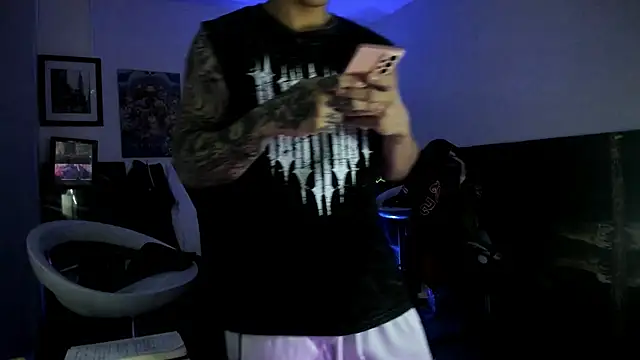 Snapshot of Sisoyalejo420 chatting on October 13, 2025, 1:56 pm Sisoyalejo420 online show from October 13, 2025, 1:56 pm