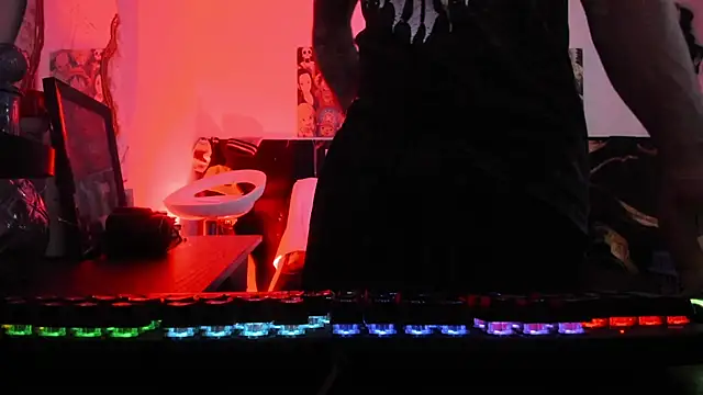 Snapshot of Sisoyalejo420 chatting on December 18, 2025, 5:45 am Sisoyalejo420 online show from December 18, 2025, 5:45 am