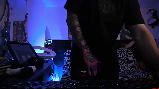 Snapshot of Sisoyalejo420 chatting on December 5, 2025, 7:12 pm Sisoyalejo420 online show from December 5, 2025, 7:12 pm