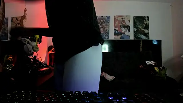 Snapshot of Sisoyalejo420 chatting on November 1, 2025, 12:06 am Sisoyalejo420 online show from November 1, 2025, 12:06 am