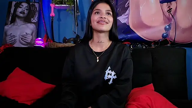 Alaia Asuka online show from March 16, 2025, 4:09 am