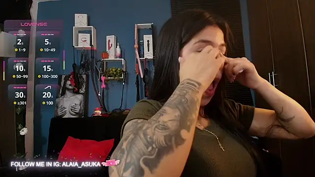 Alaia Asuka online show from February 17, 2025, 12:22 am