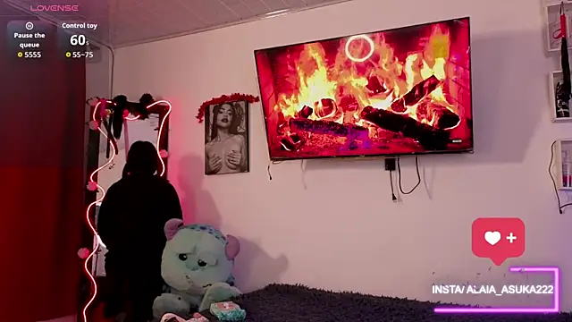 Alaia Asuka online show from October 4, 2025, 12:23 am