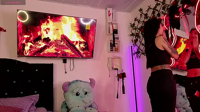 Alaia Asuka online show from September 29, 2025, 12:28 am