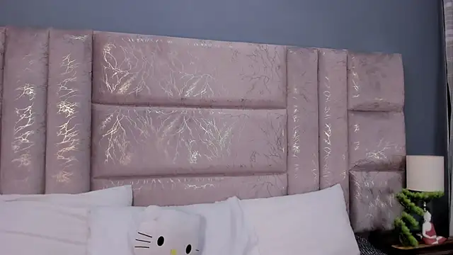 AnnieNasty online show from October 6, 2025, 12:06 pm