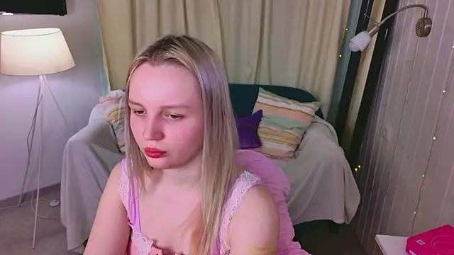 Beatrica Klein online show from April 3, 2026, 3:40 pm