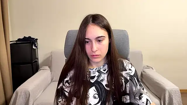 Snapshot of AliceKolltt chatting on June 10, 2026, 8:21 pm AliceKolltt online show from June 10, 2026, 8:21 pm