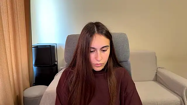AliceKolltt online show from September 26, 2025, 9:49 am