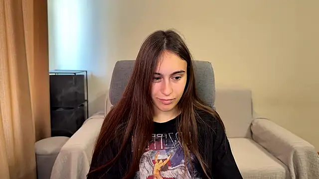 AliceKolltt online show from September 23, 2025, 9:38 am