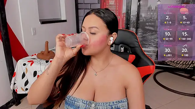 katia bigboobs1 online show from January 14, 2025, 4:50 pm