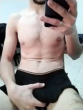 Snapshot of Zoro_23cm chatting on July 16, 2026, 2:03 pm Zoro 23cm online show from July 16, 2026, 2:03 pm