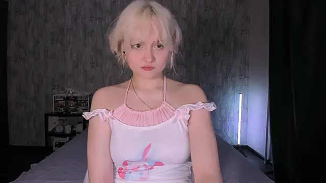 MariaMango online show from September 9, 2025, 10:52 pm