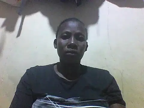 Queen lady online show from October 3, 2025, 6:53 pm