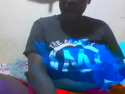 Queen lady online show from September 10, 2025, 4:55 am