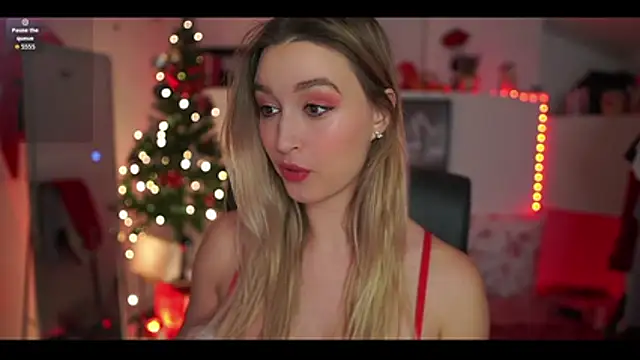 Alexis   Texas online show from December 14, 2025, 7:19 pm