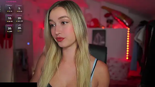 Alexis   Texas online show from October 5, 2025, 6:09 pm